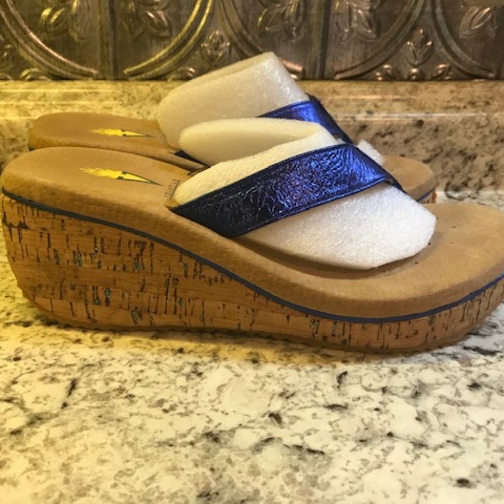 Volatile Sandals